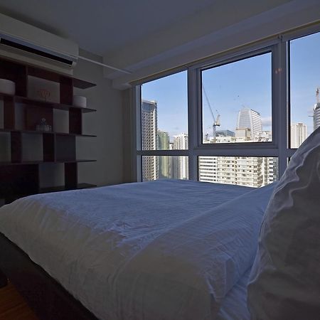 מנילה Victoria Soho Suites מראה חיצוני תמונה