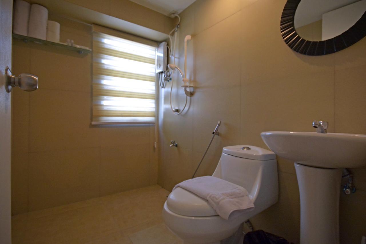 מנילה Victoria Soho Suites מראה חיצוני תמונה